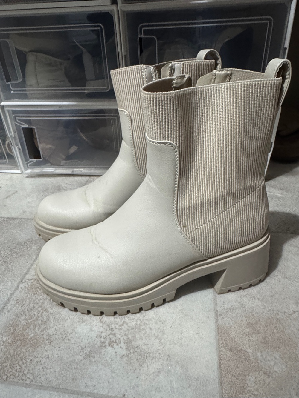 Cream Chelsea Lug-Sole Booties — Womens